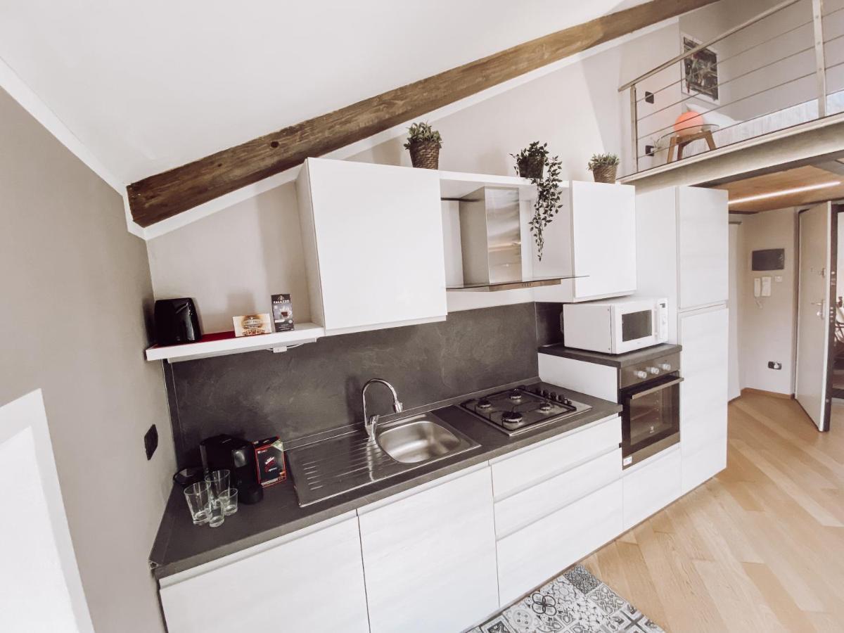 Historic Center Charming Apartment Free Wi-Fi Savigliano Dış mekan fotoğraf