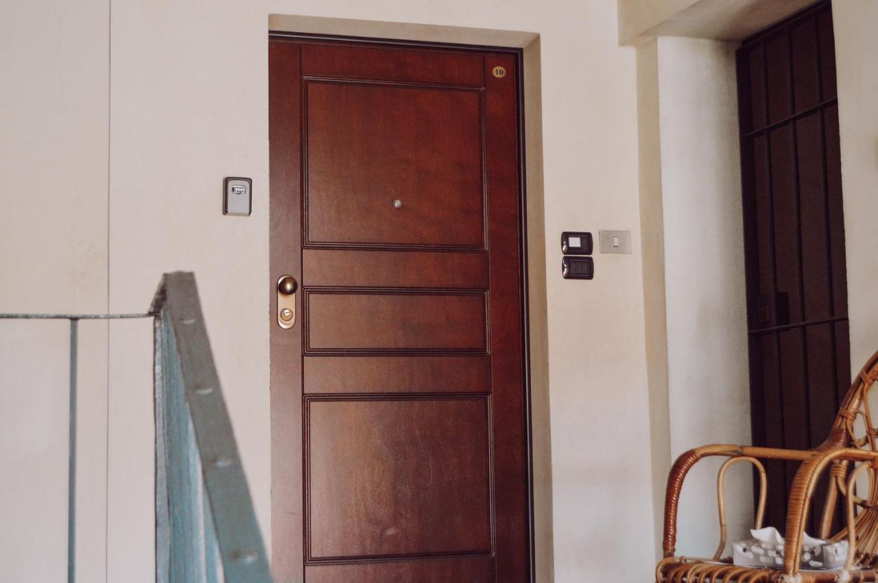 Historic Center Charming Apartment Free Wi-Fi Savigliano Dış mekan fotoğraf